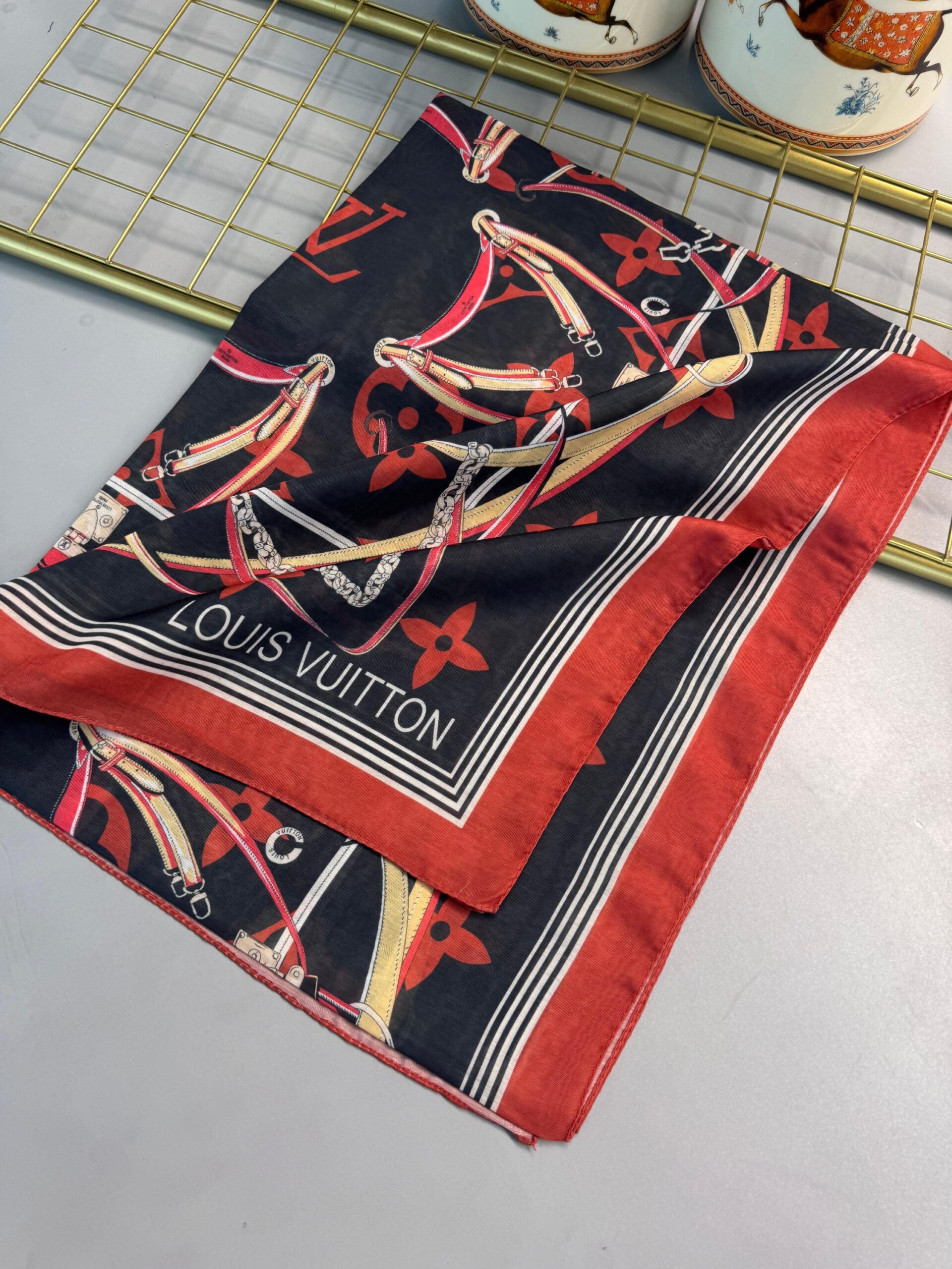 Lv Kemer Desen Pamuk Soft Şal 31230 - Siyah-Bordo - Görsel 2