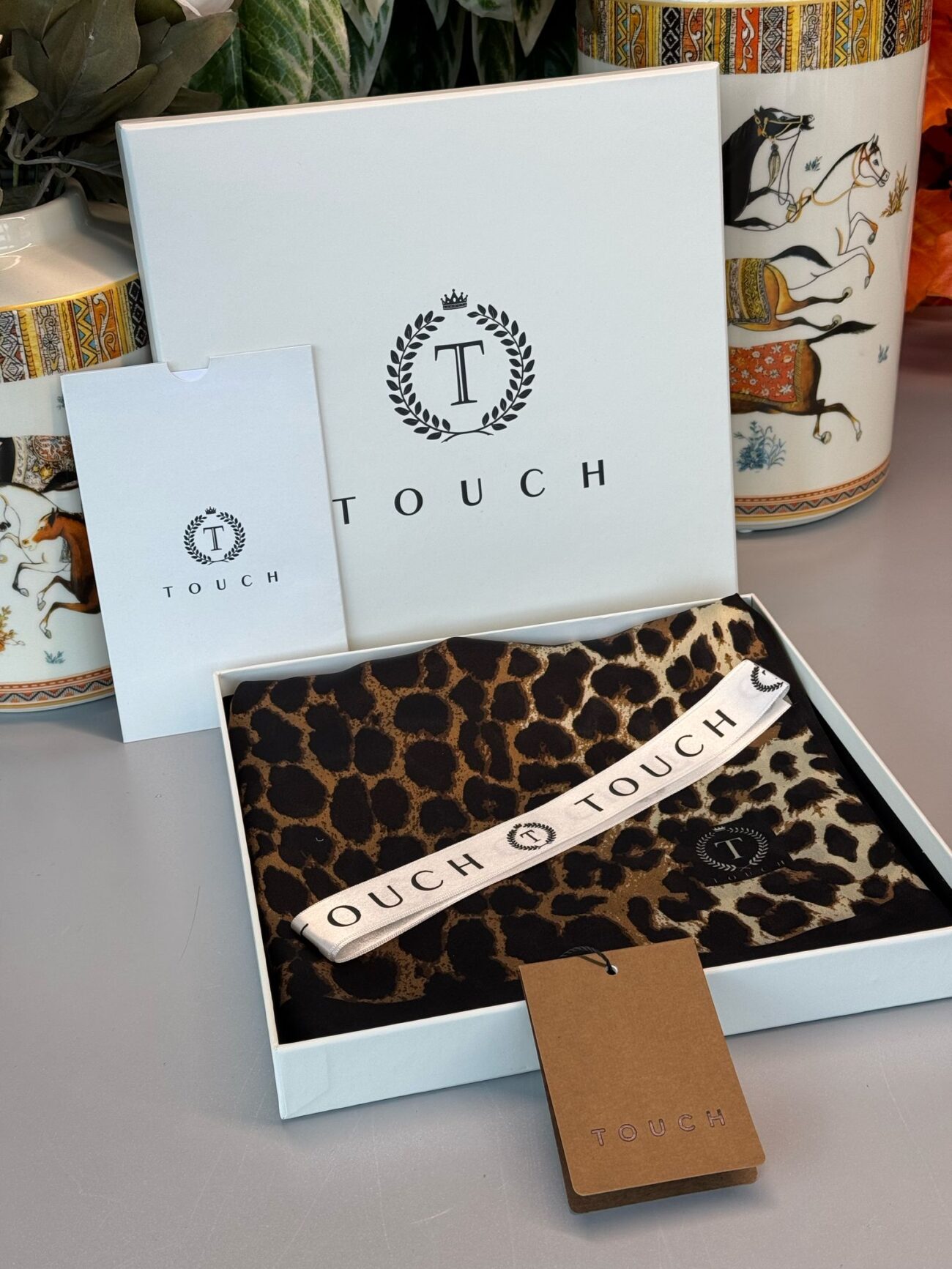 Touch İthal Leopar Vual İpek Şal - 889980 - Kahve-Siyah