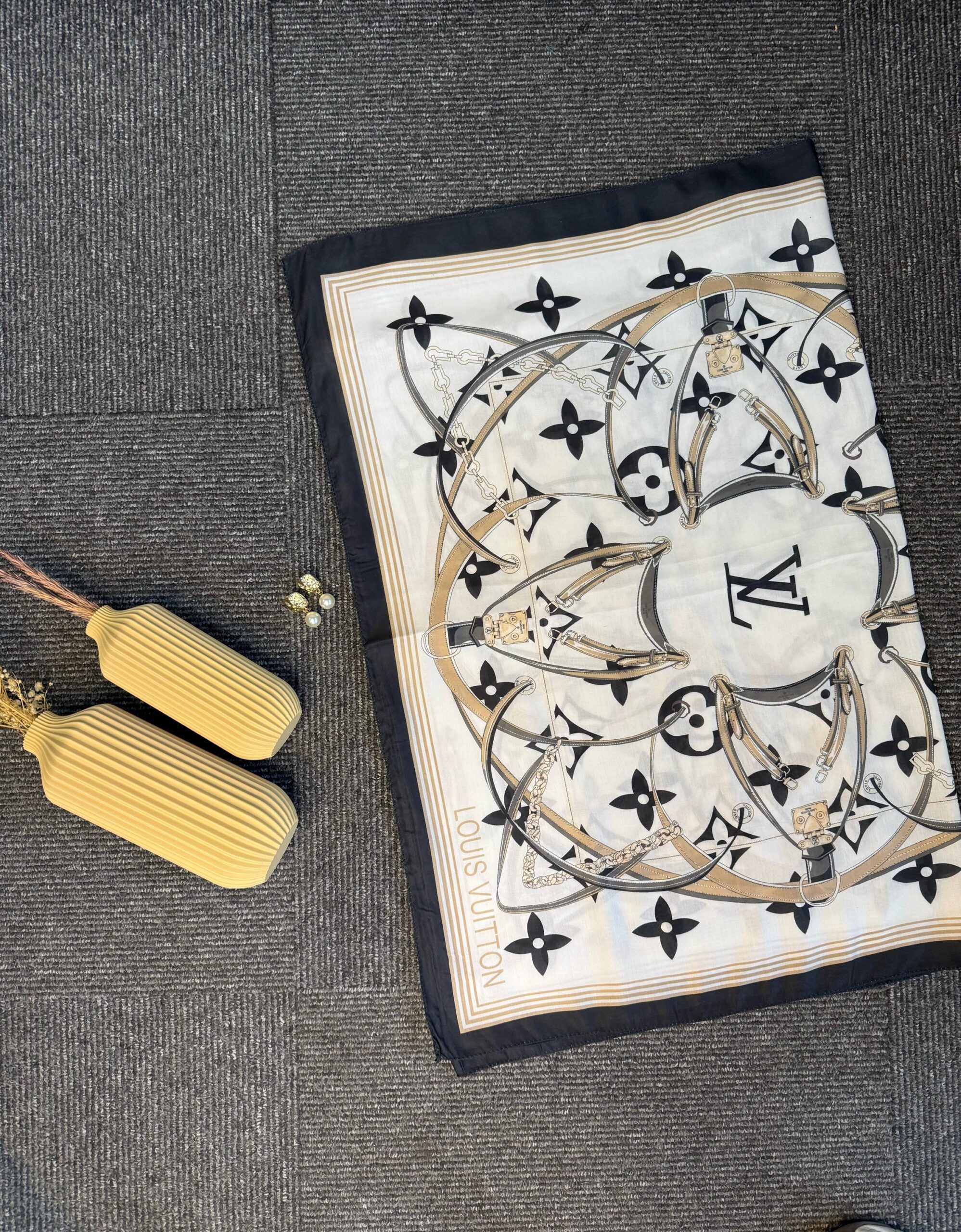 Lv Kemer Desen Pamuk Soft Şal 31230 - Beyaz - Görsel 4