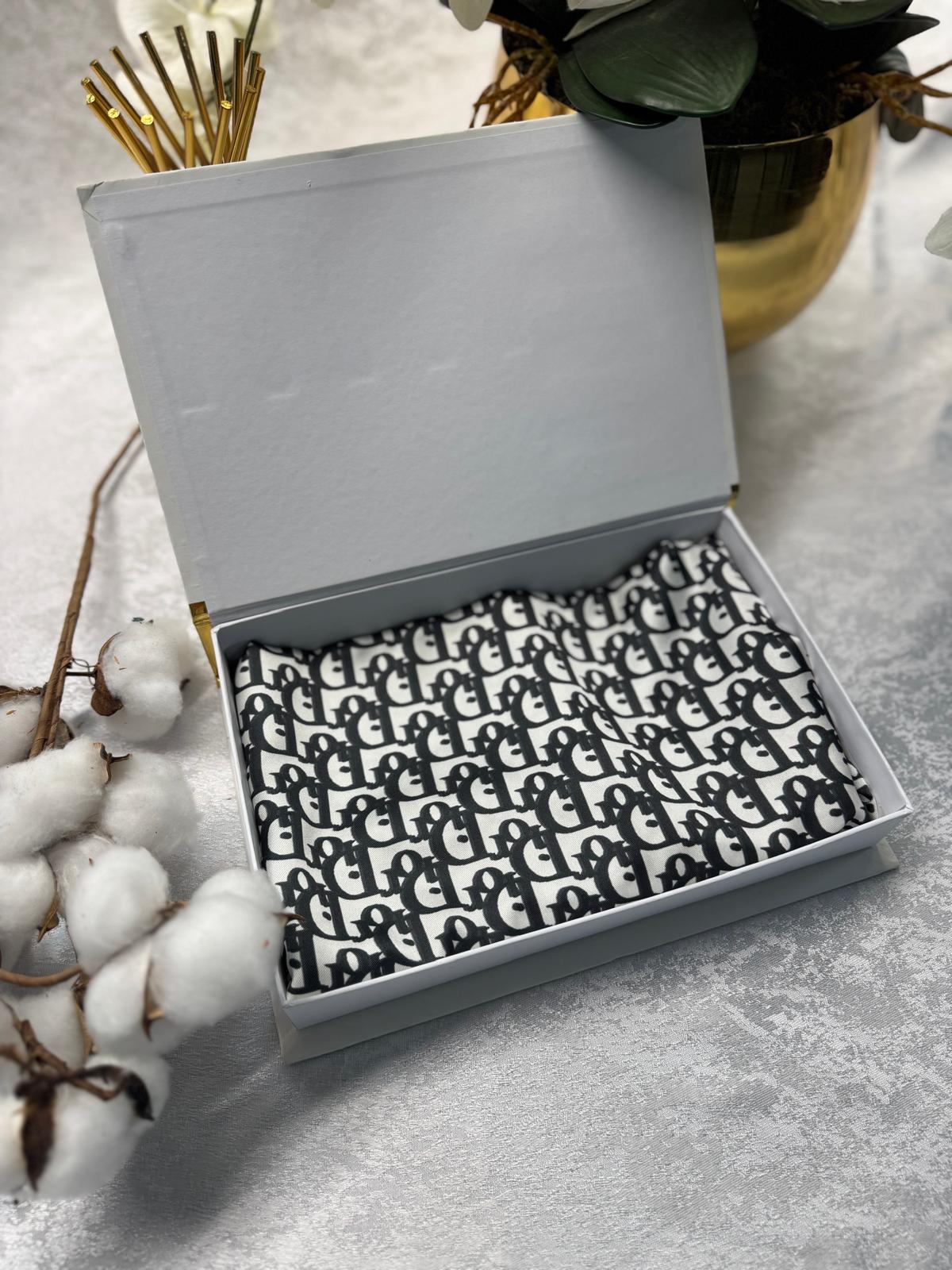 Dior Marka Eşarp - Siyah Beyez - Görsel 2