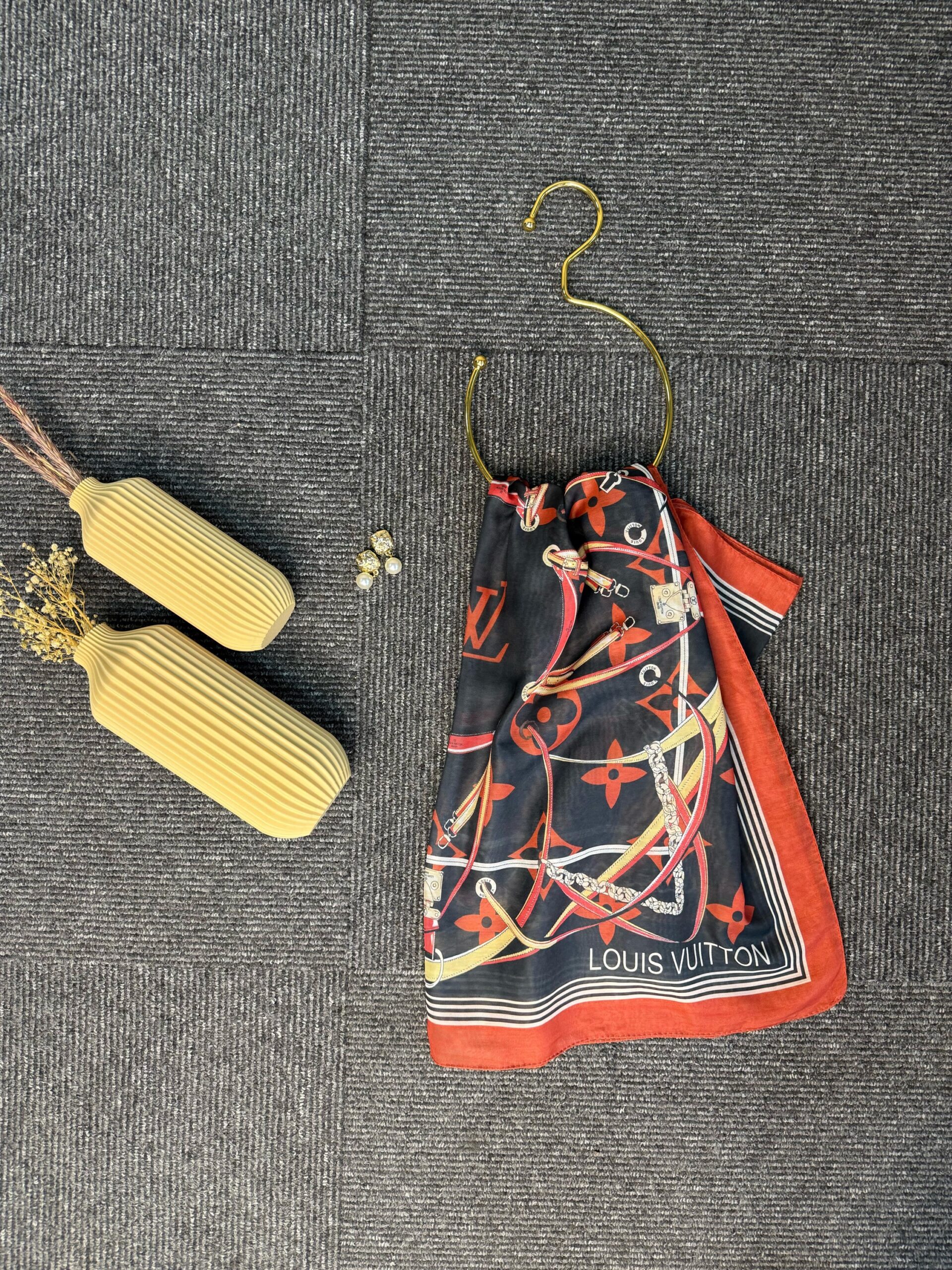 Lv Kemer Desen Pamuk Soft Şal 31230 - Siyah-Bordo - Görsel 3