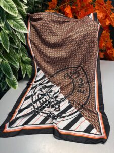 Burberry Monogram Pamuk Soft Şal 64303 - Siyah-Camel - Görsel 2