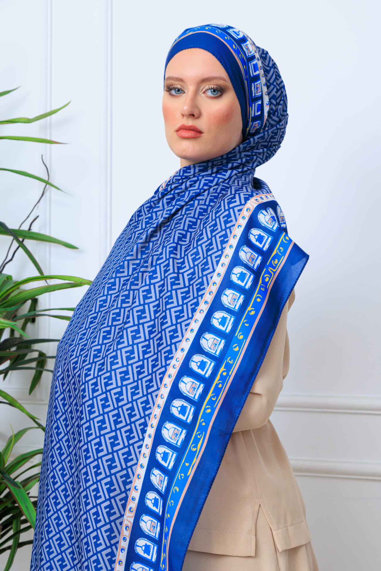 Fendi Monogram Pamuk Soft Şal 64302 - Lacivert - Görsel 3