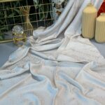 Guess Desen İpeksi Jakar Şal-75896- Gümüş