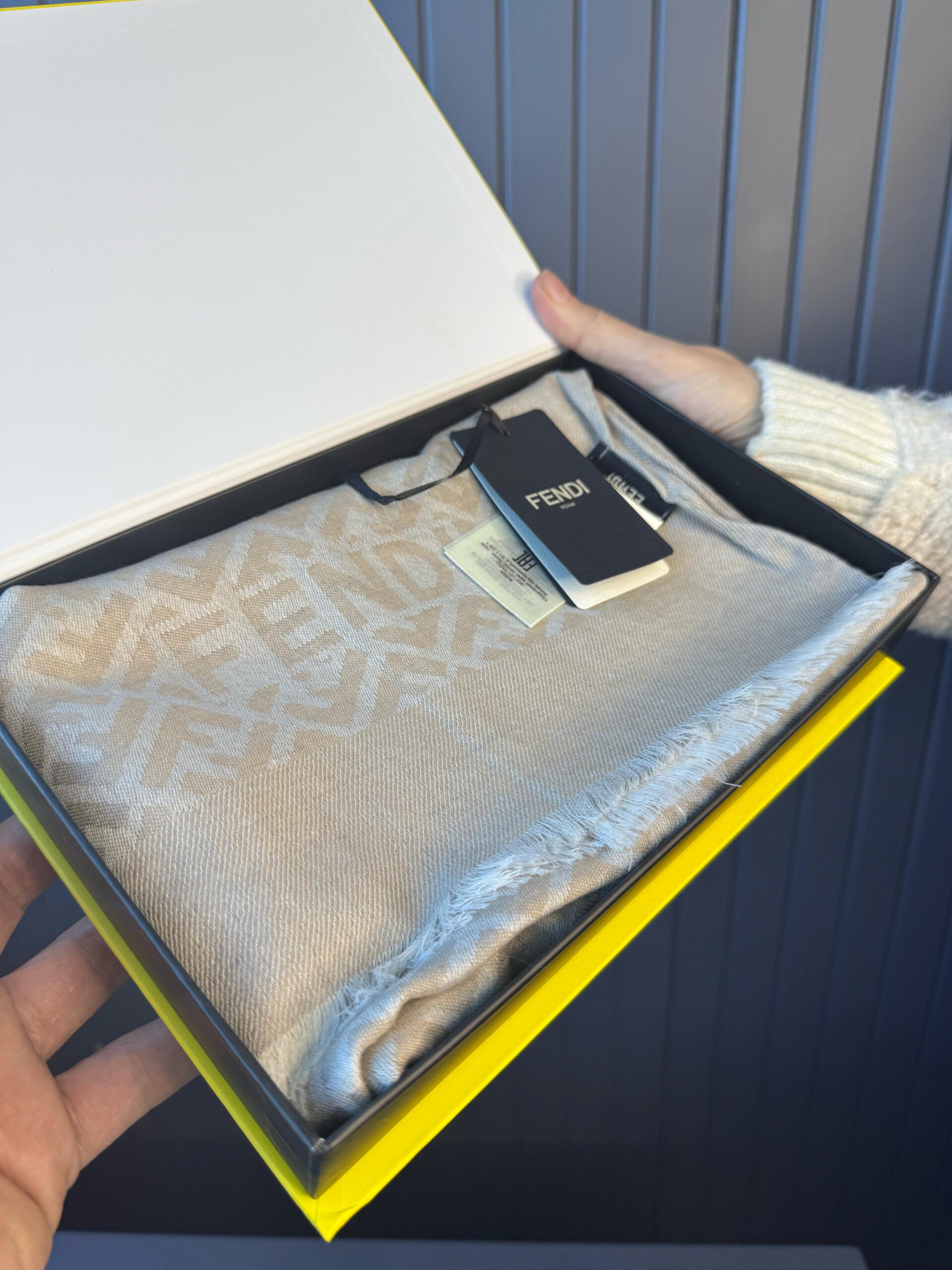 İTHAL KUTULU FULL SET A KALİTE F DESEN YÜN İPEK ŞAL- KREM