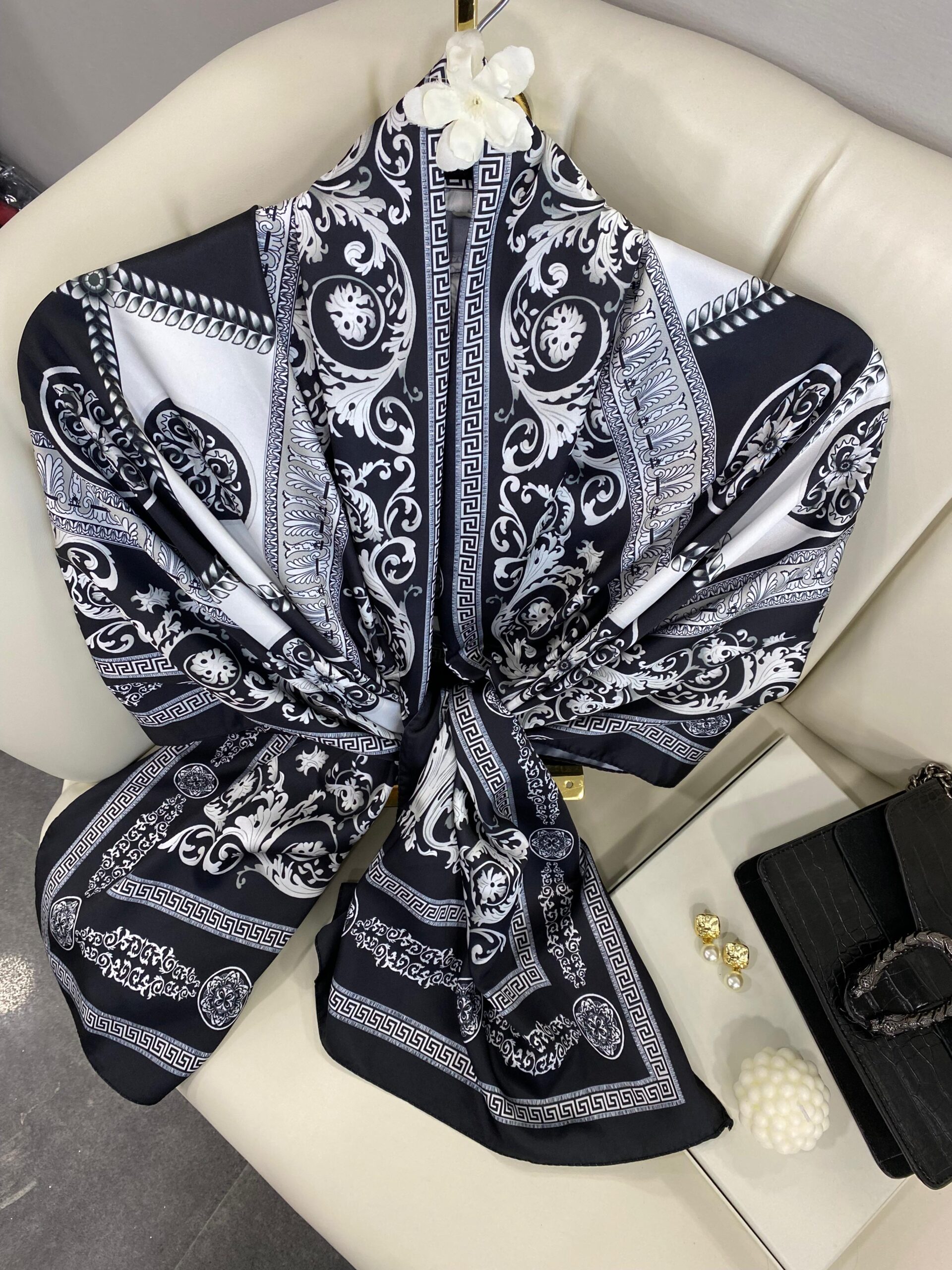 VERSACE VUAL İPEK ŞAL- 344456- SİYAH