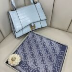 GUESS ÇİFT TARAFLI KAŞMİR İPEK EŞARP 7859- MAVİ