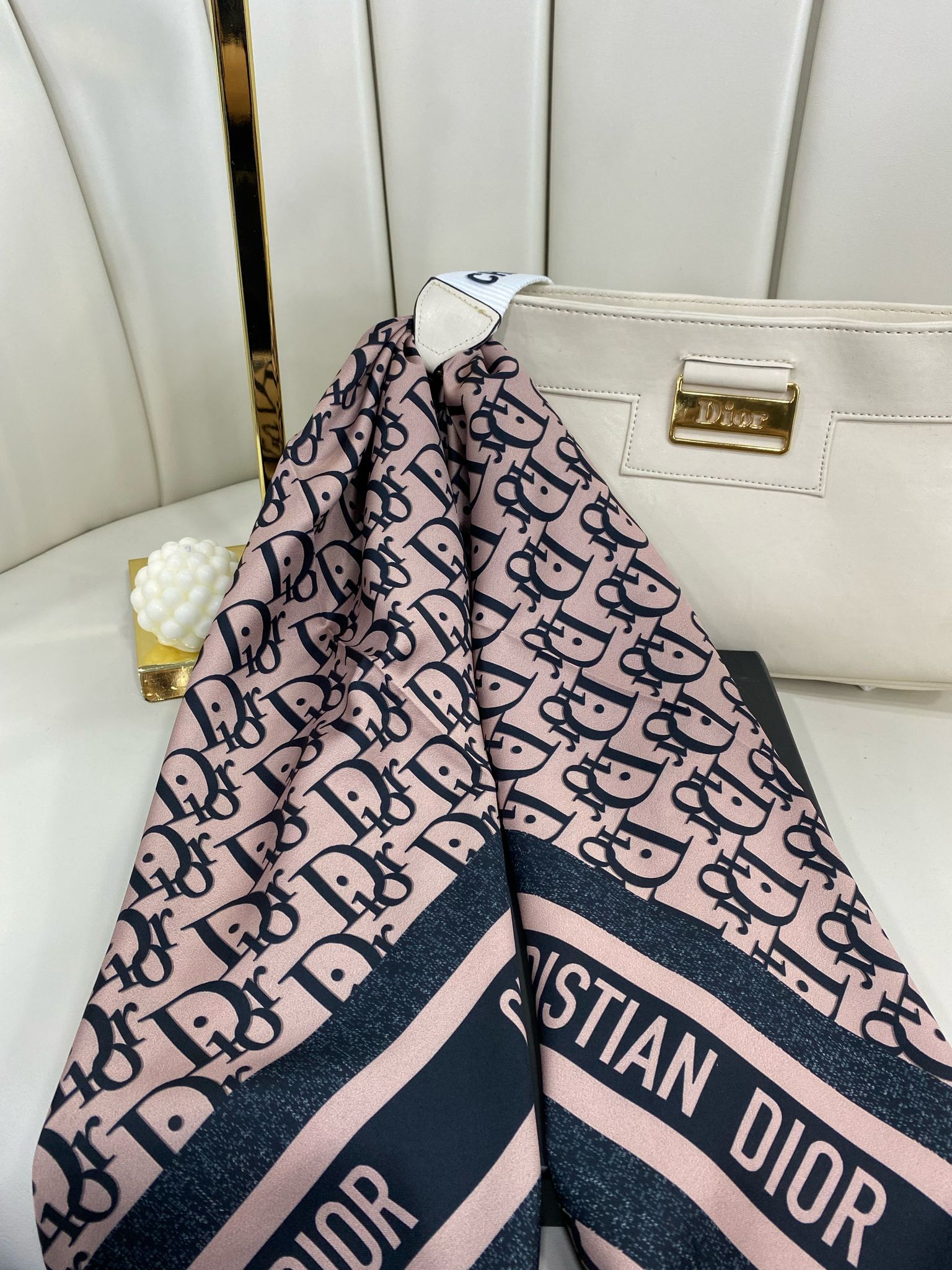 Dior Marka Eşarp - PUDRA