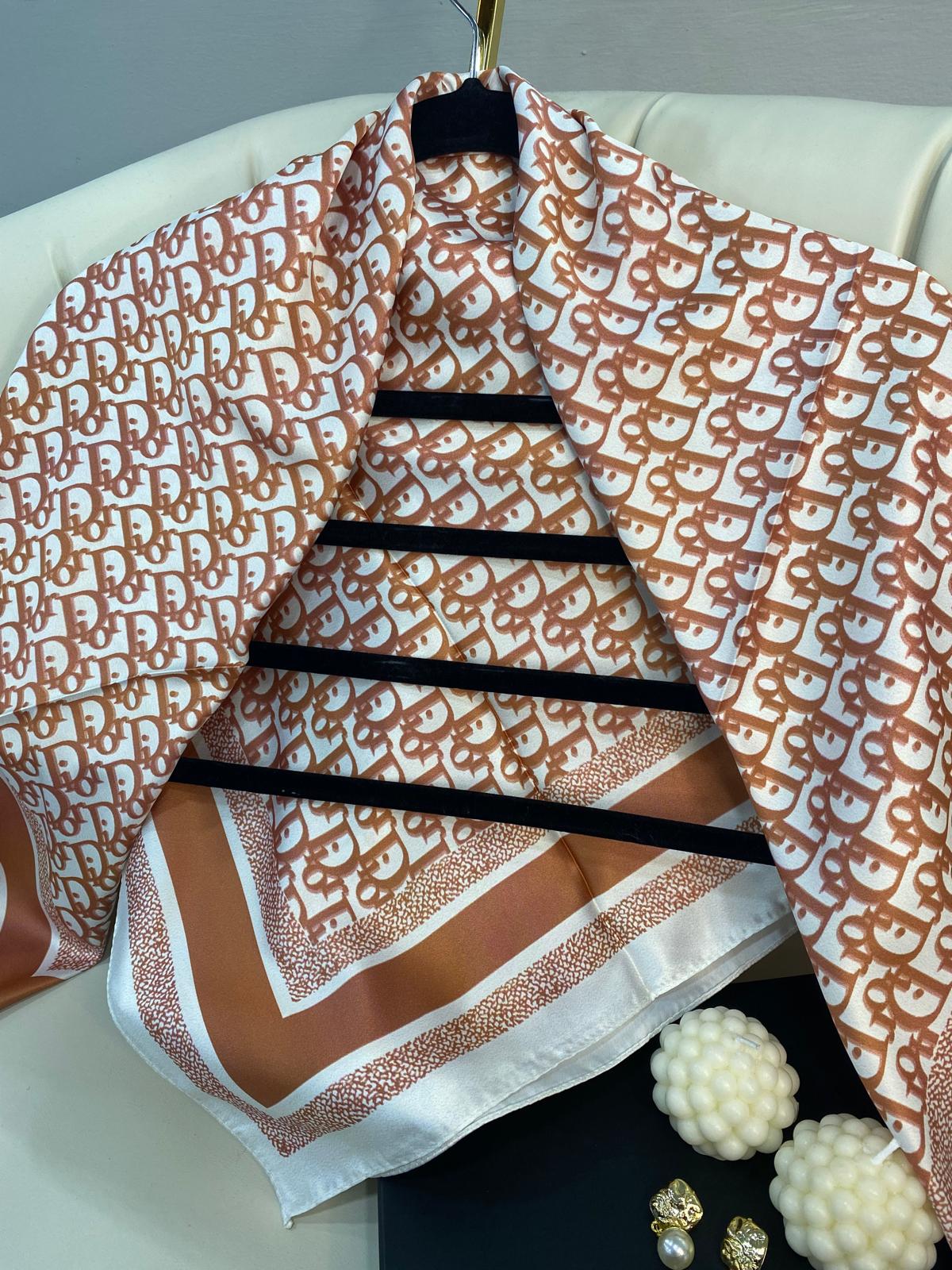 Dior Marka Eşarp - Kestane