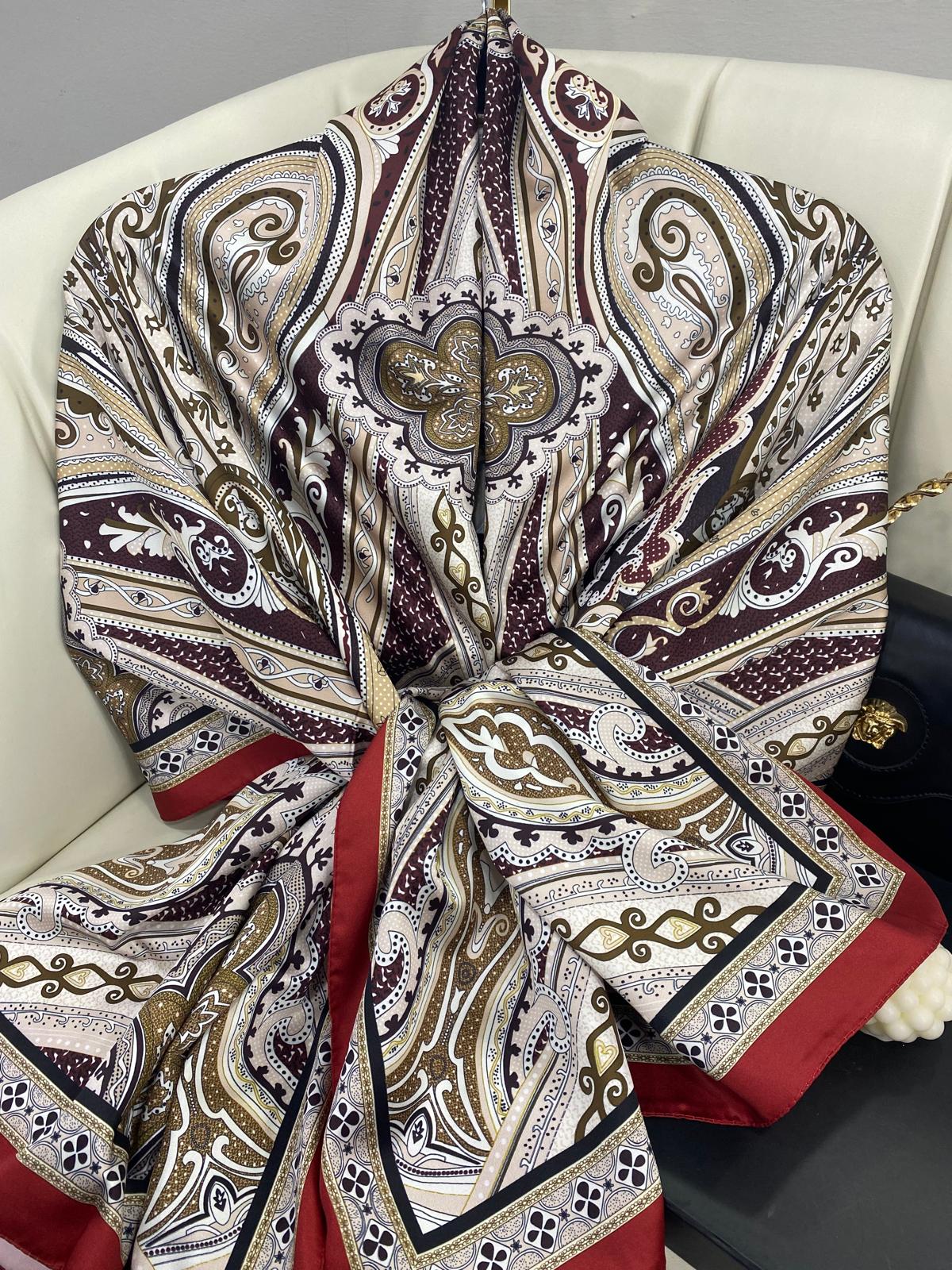 Rüzgar Desen Vual İpek Şal -122336- Erik Kırmızısı