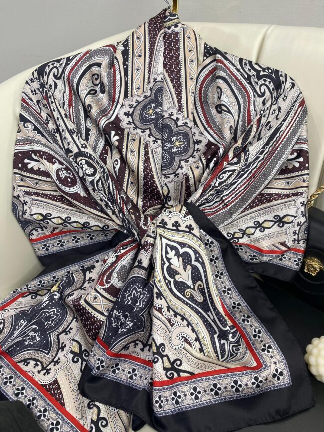 Rüzgar Desen Vual İpek Şal -122336-Siyah Lale