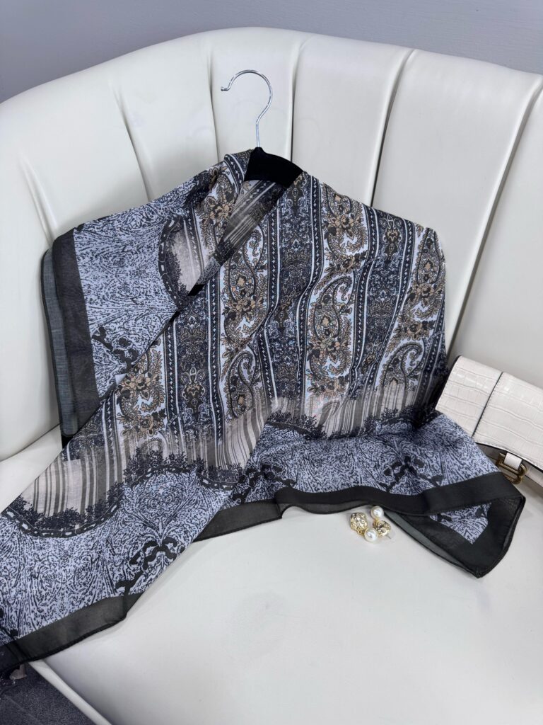 Retro Desen Pamuk İpeksi Eşarp -125698- Füme Siyahı