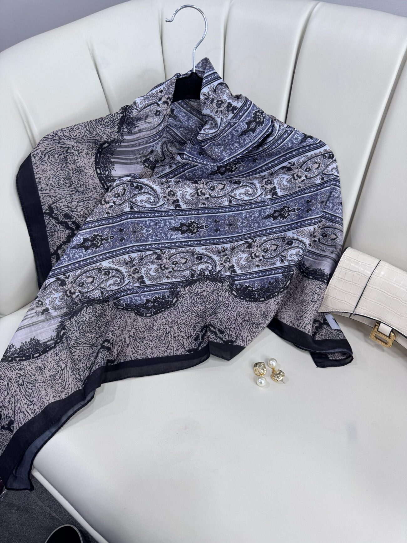 Retro Desen Pamuk İpeksi Eşarp -125698- Derin Mavi