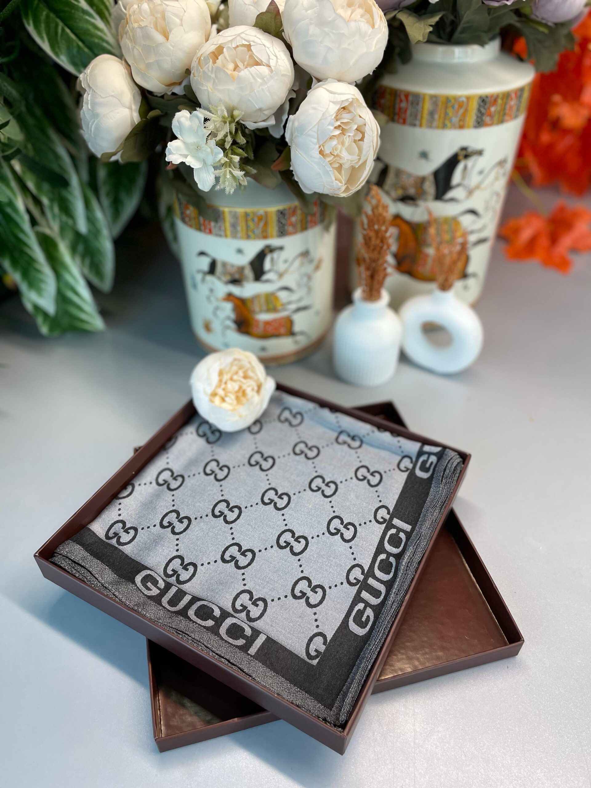 GUCCİ ÇİFT TARAFLI KAŞMİR İPEK EŞARP 7859- GRİ