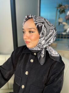 Retro Desen Pamuk Soft Eşarp 27092 - Siyah