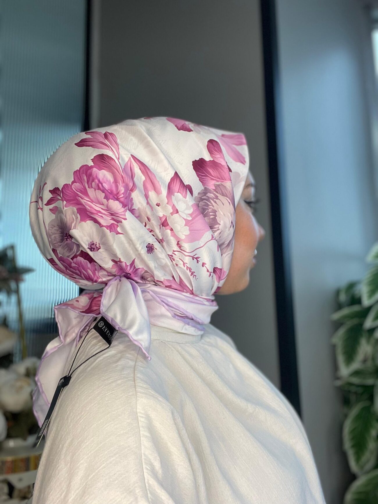 VAKKO ÇİÇEK DESEN PAMUK EŞARP – Lila