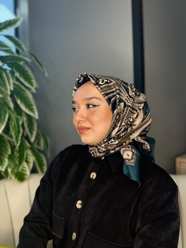 Retro Desen Pamuk Soft Eşarp 27092 - Zümrüt