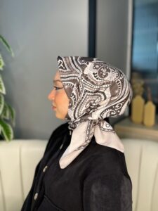 Retro Desen Pamuk Soft Eşarp 27092 - Vanilya