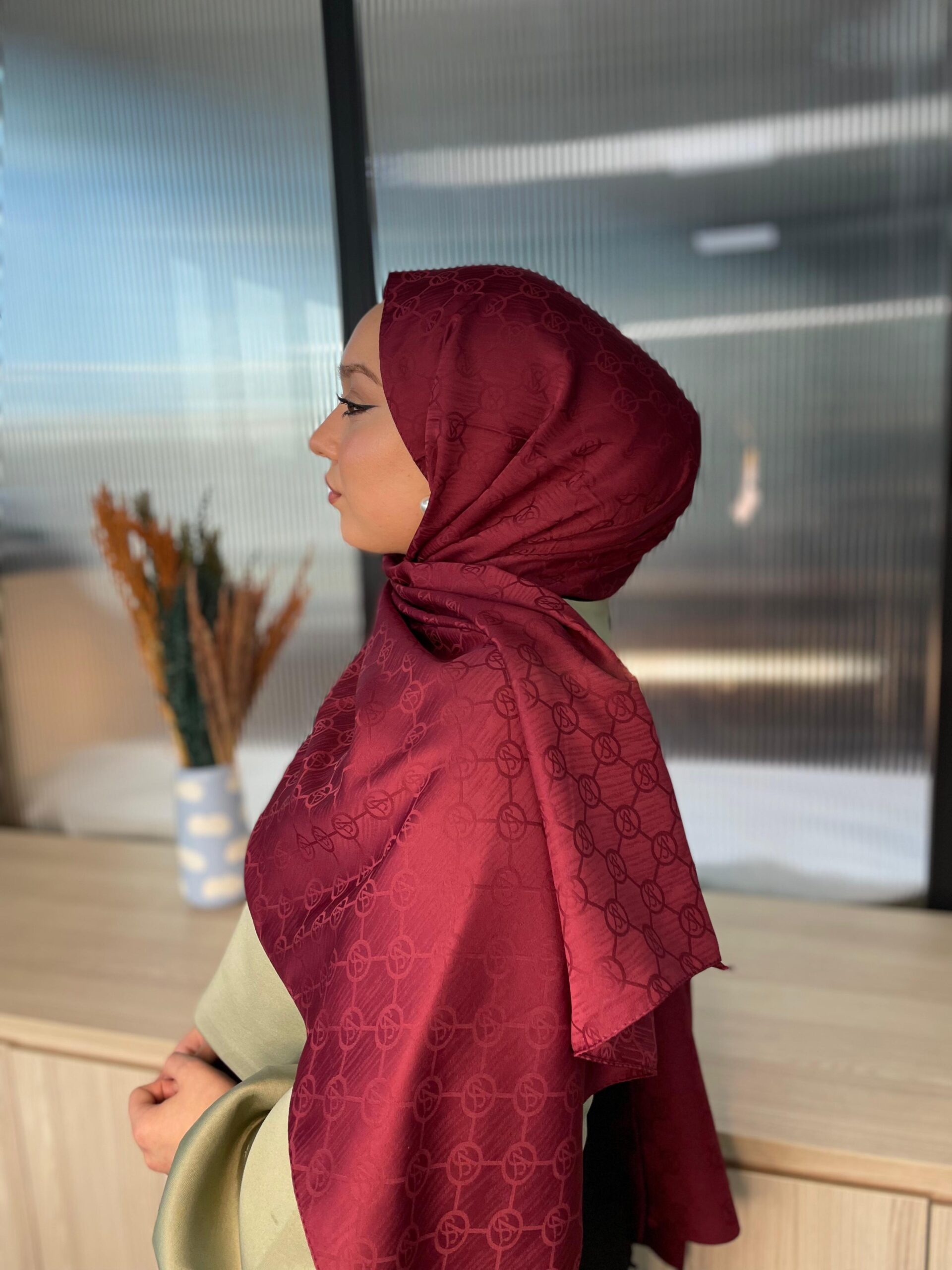 Klasik Monogram Desen İpeksi Jakar Şal-76741 - Bordo