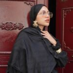 Guess Desen Kendinden Dokulu Desenli İtalyan Şal-10011-Siyah