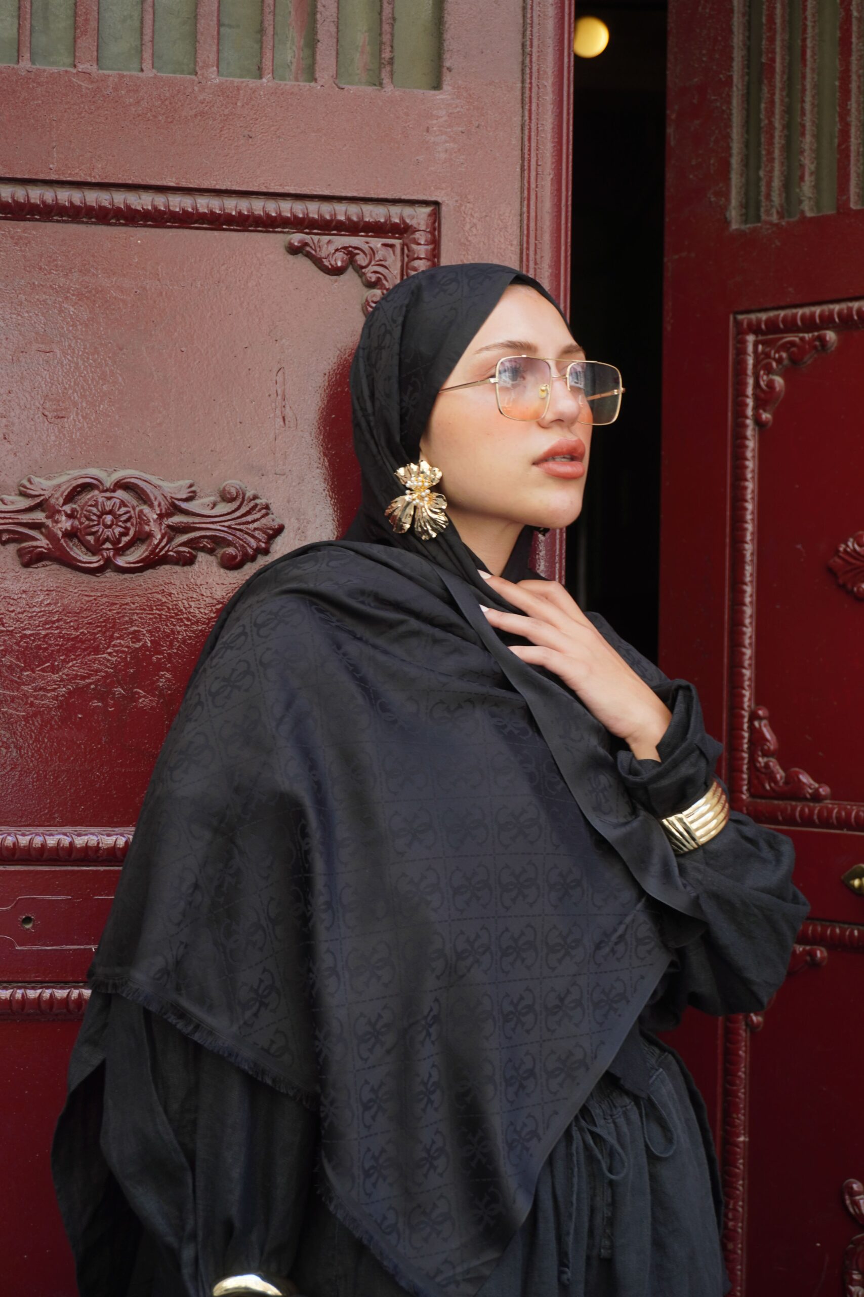 Guess Desen Kendinden Dokulu Desenli İtalyan Şal-10011-Siyah