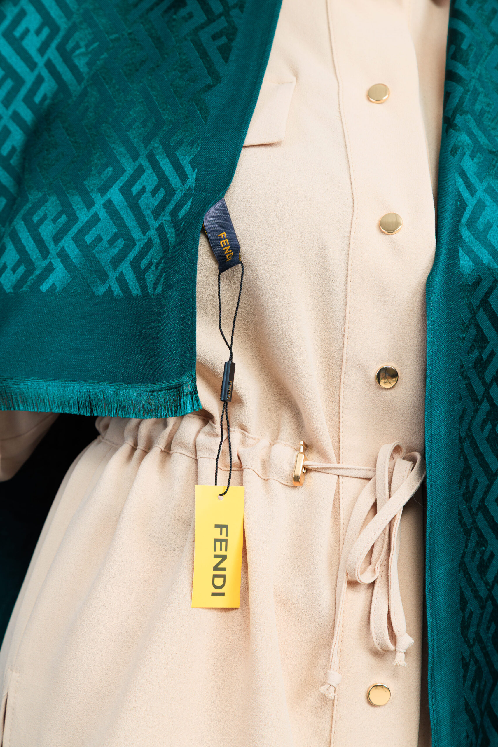 Fendi  İthal Yün  İpek Şal Tam Set Kutulu Sertifikalı-Zümrüt - Görsel 3