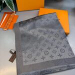 Lv  İthal Yün  İpek Şal Tam Set Kutulu Sertifikalı-Gri