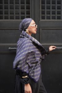 Guess Desen Kendinden Dokulu Desenli İtalyan Şal-10011-Vizon