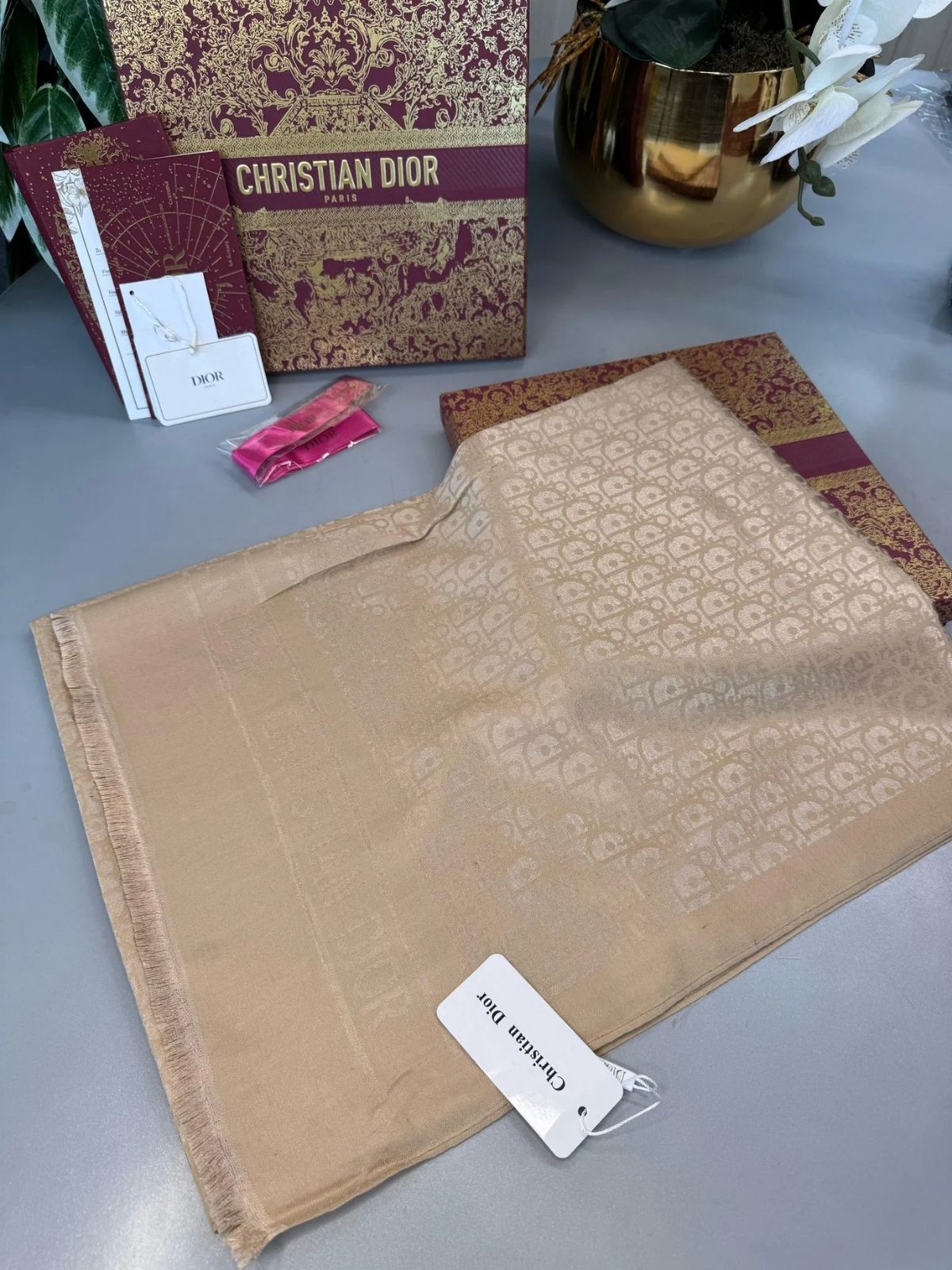 Dior  İthal Yün  İpek Şal Tam Set Kutulu Sertifikalı-Gold - Görsel 4