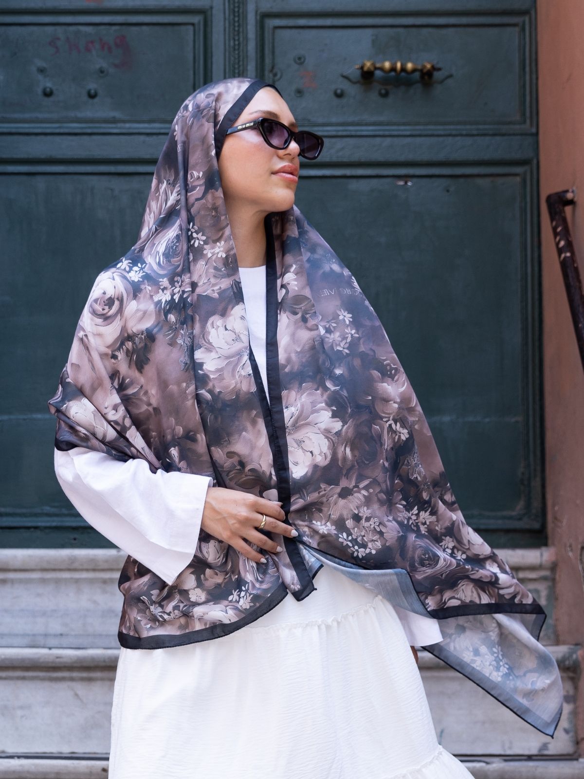 Mystic Bloom Desen Pamuk İpek Şal-Kahve - Görsel 3