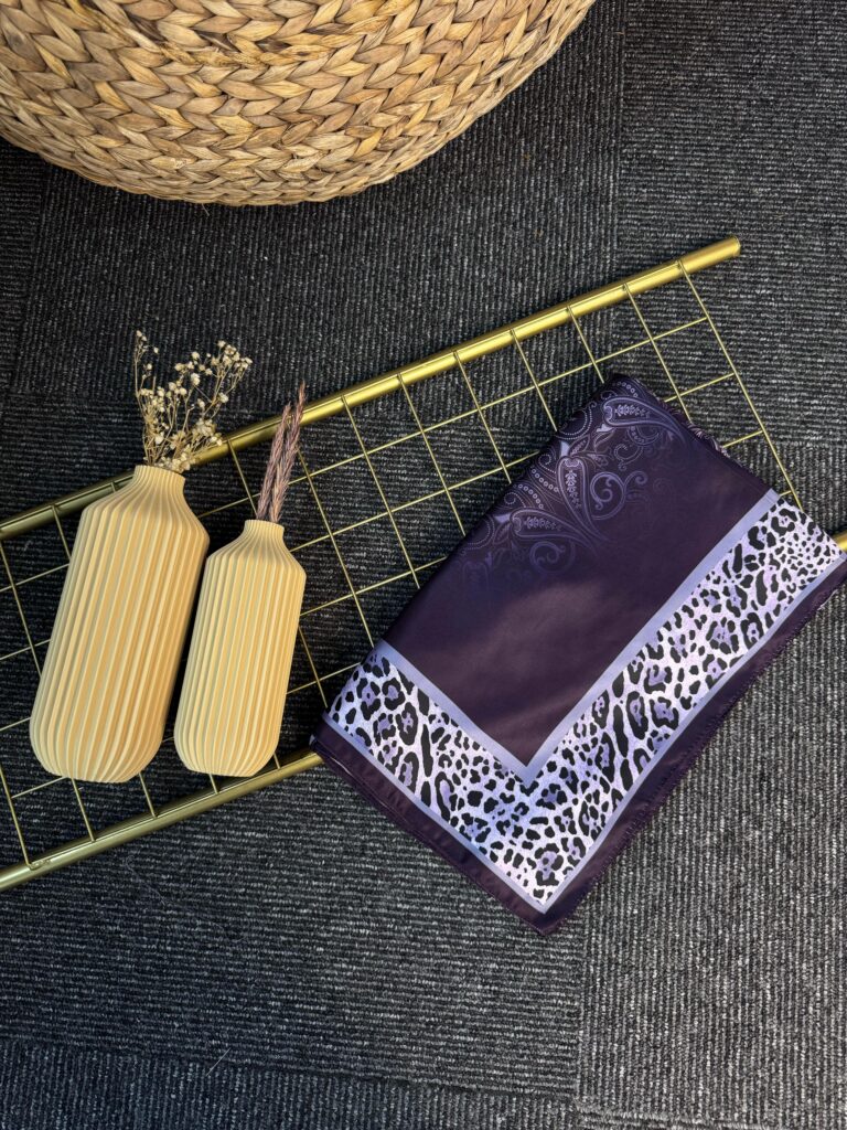 Leopar Detaylı Pamuk İpek Şal-456654-Derin Mor