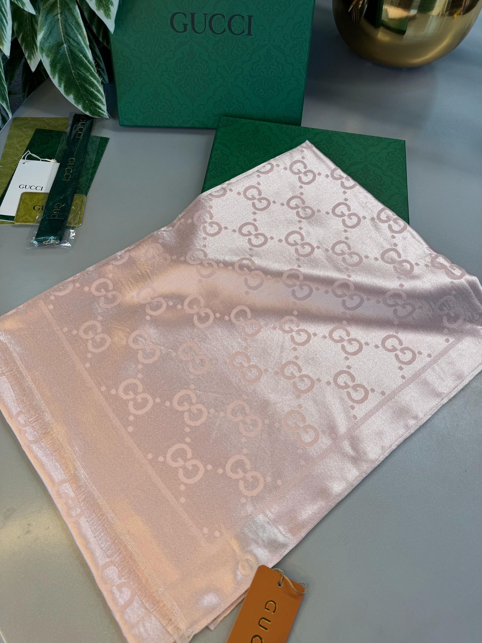 Gucci İthal Yün  İpek Şal Tam Set Kutulu Sertifikalı-Pudra