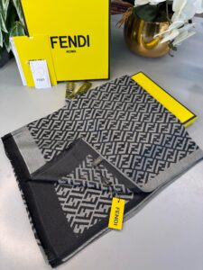 Fendi  İthal Yün  İpek Şal Tam Set Kutulu Sertifikalı-Gri-Siyah