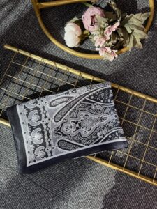 Otantik Desen Pamuk İpek Şal-259400-Siyah