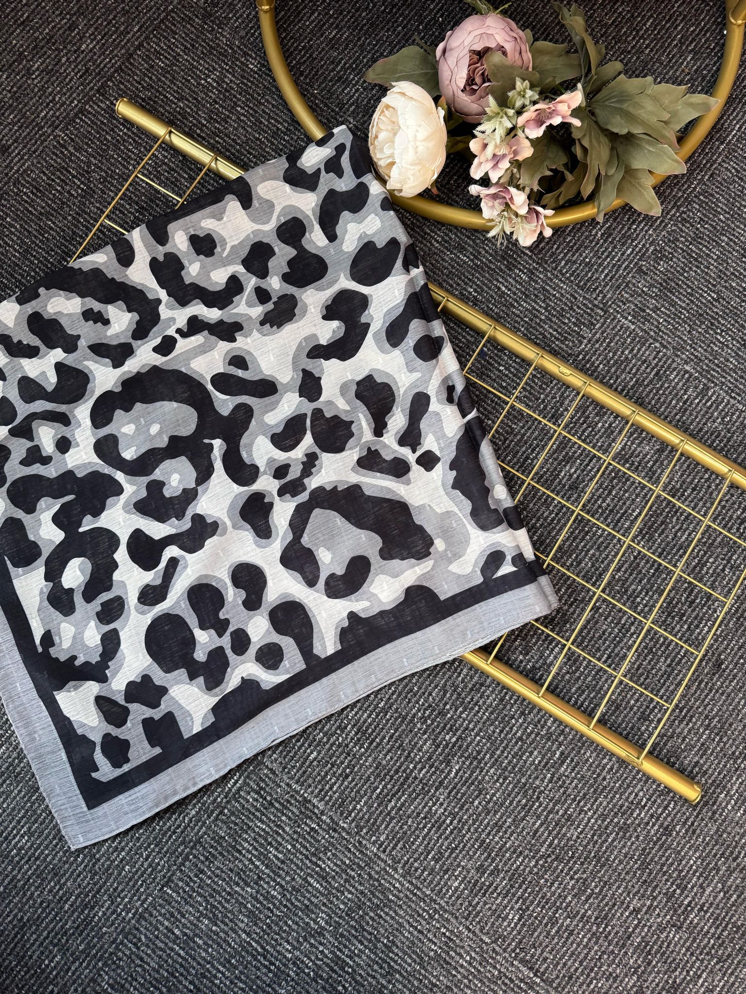 Gölge Motif Pamuk Şal-383561-Taş