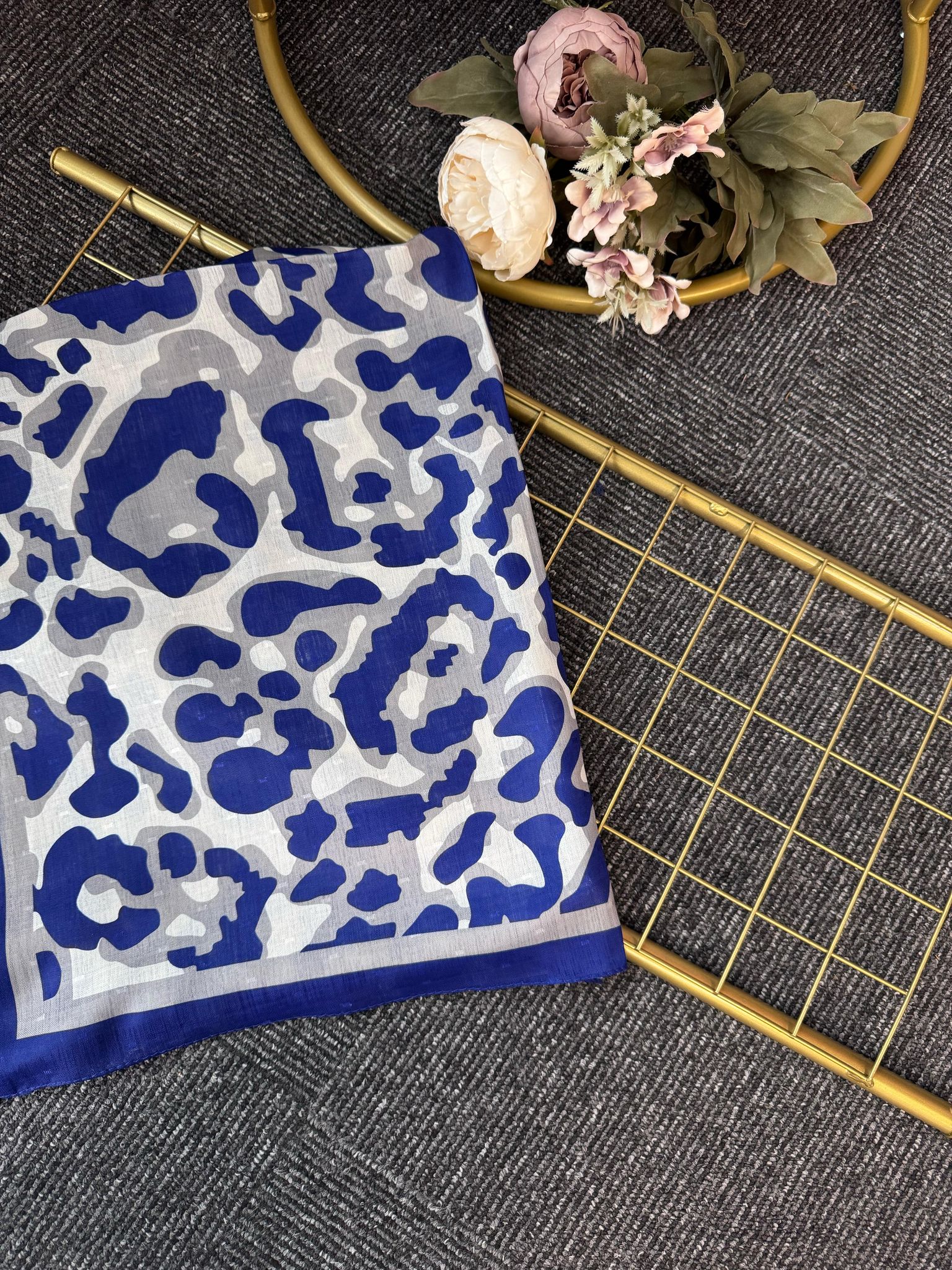 Gölge Motif Pamuk Şal-383561-Saks