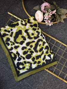 Gölge Motif Pamuk Şal-383561-Yağ Yeşili