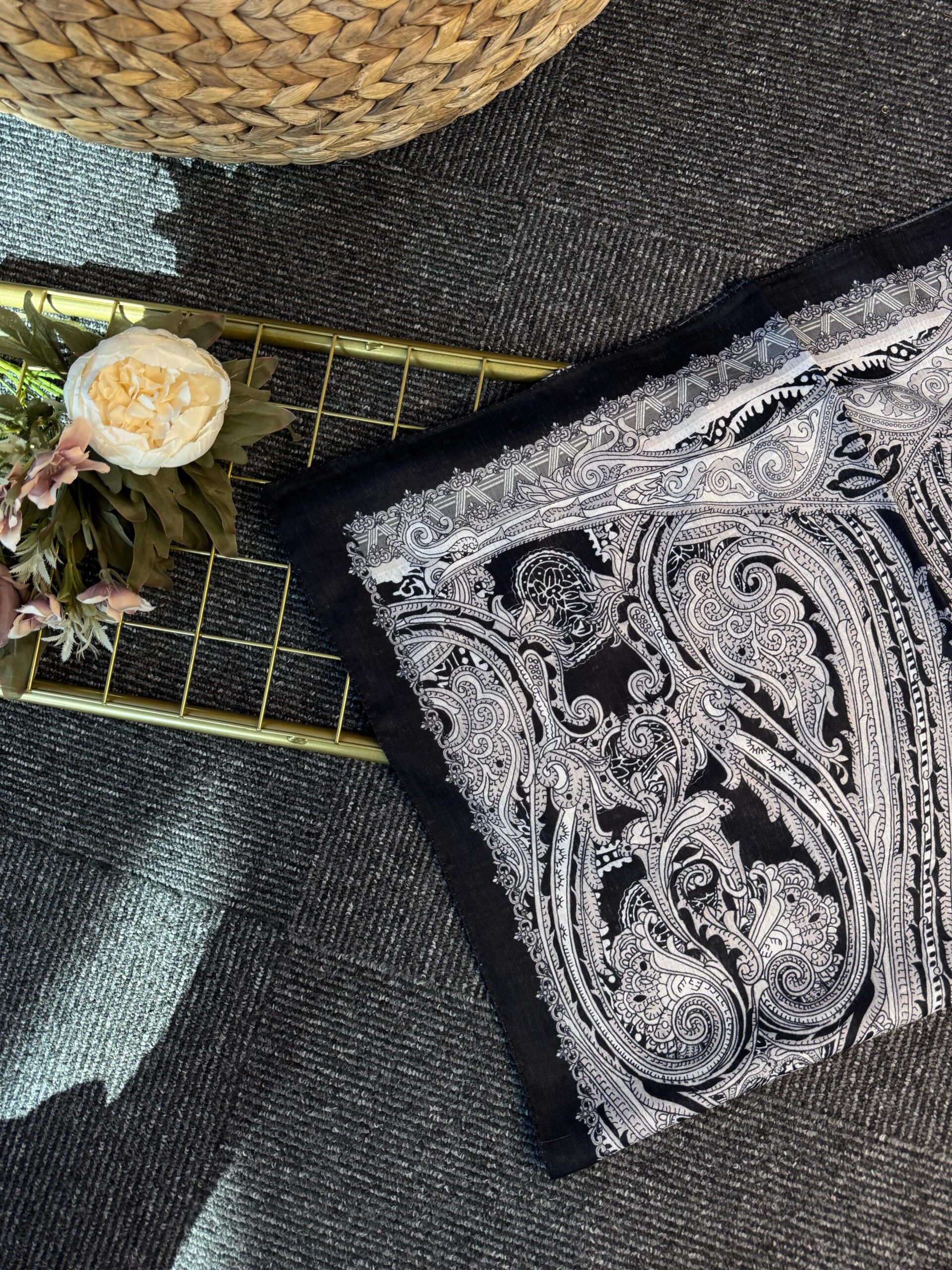 Saray Yolu Naturel Pamuk-678345-Siyah