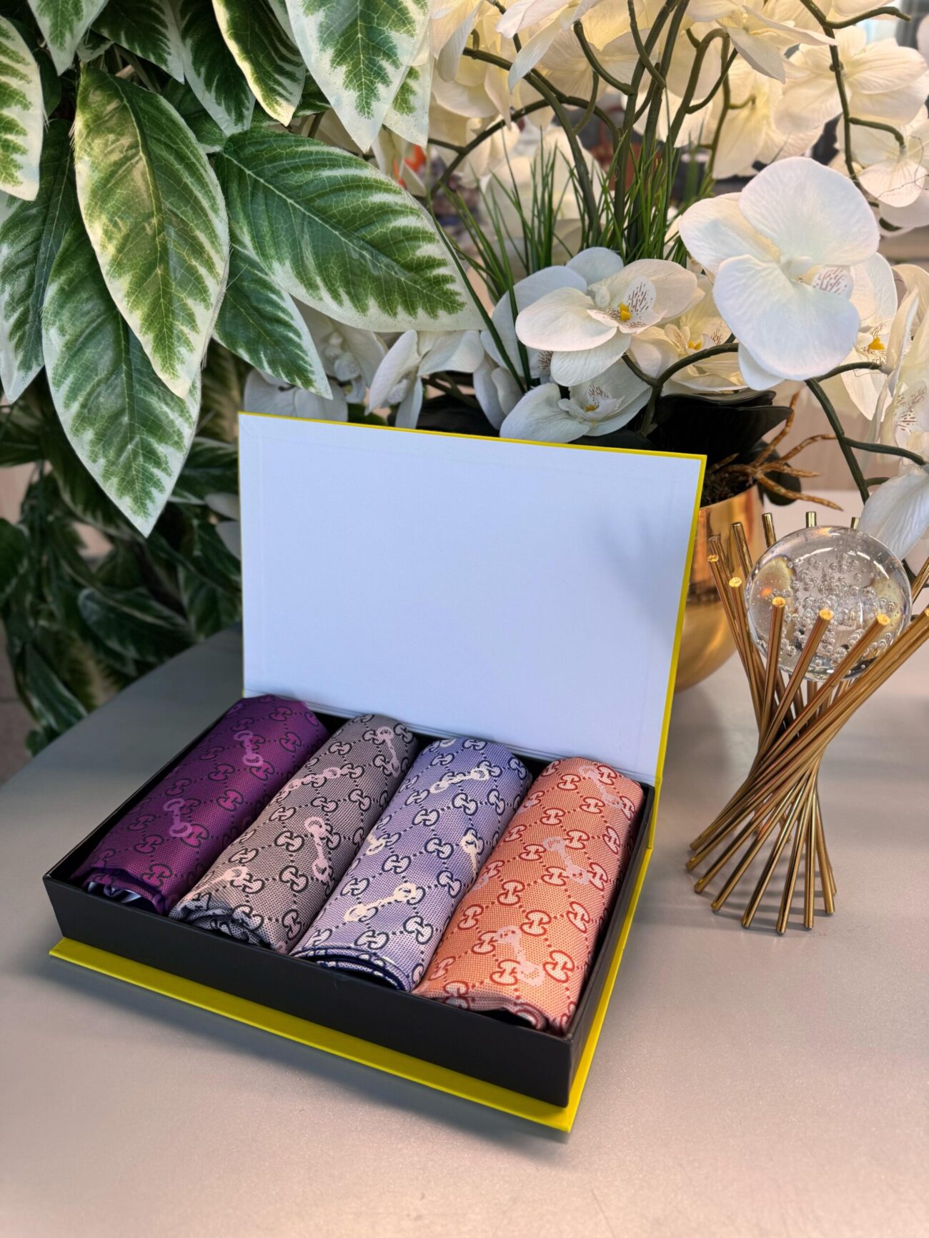 En Sevilen 4’ lü Gucci Twill Eşarp