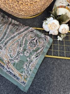 Zamansız Motif Vual İpek Şal-487934-Çağla