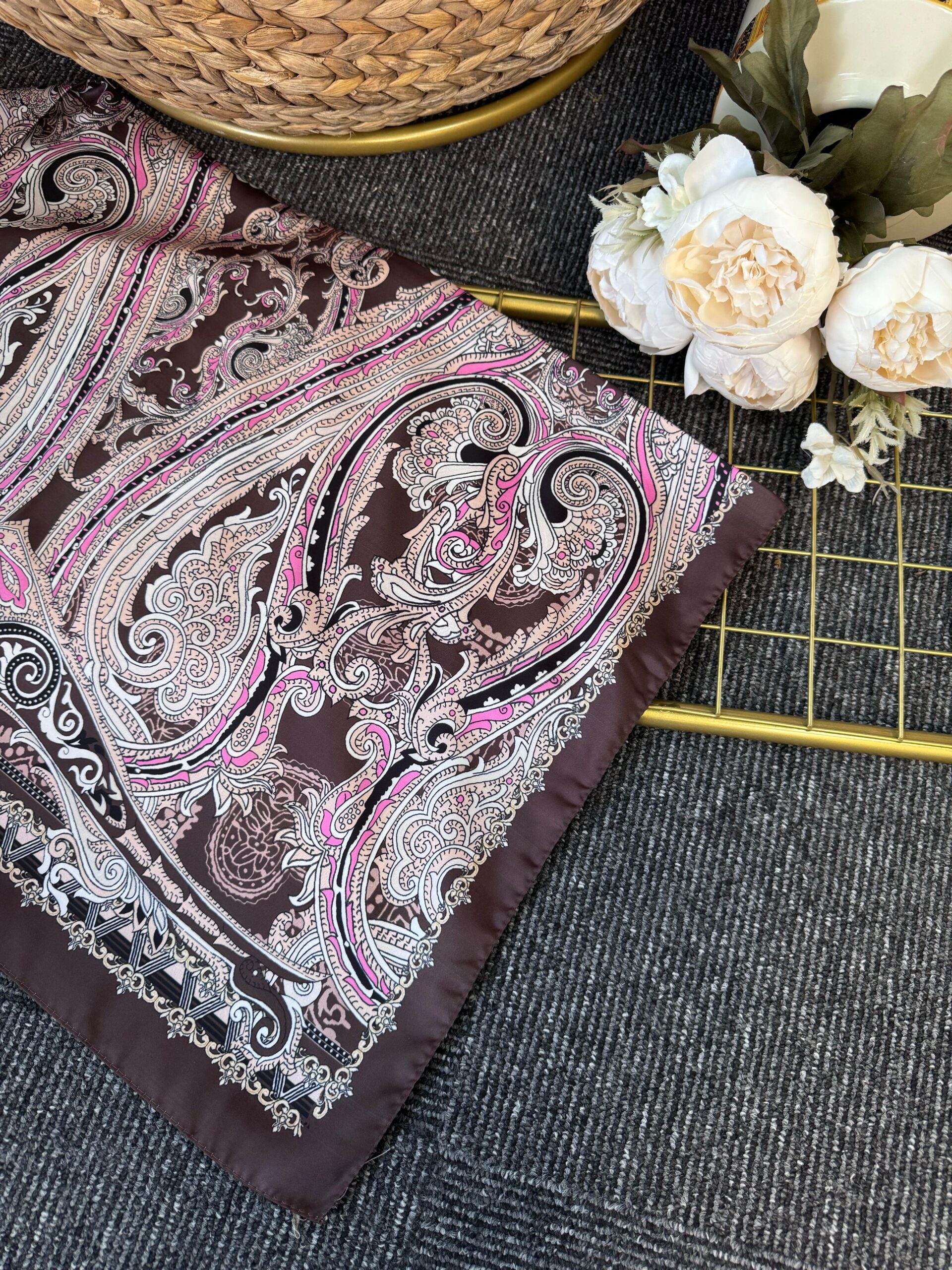 Zamansız Motif Vual İpek Şal-487934-Kahve