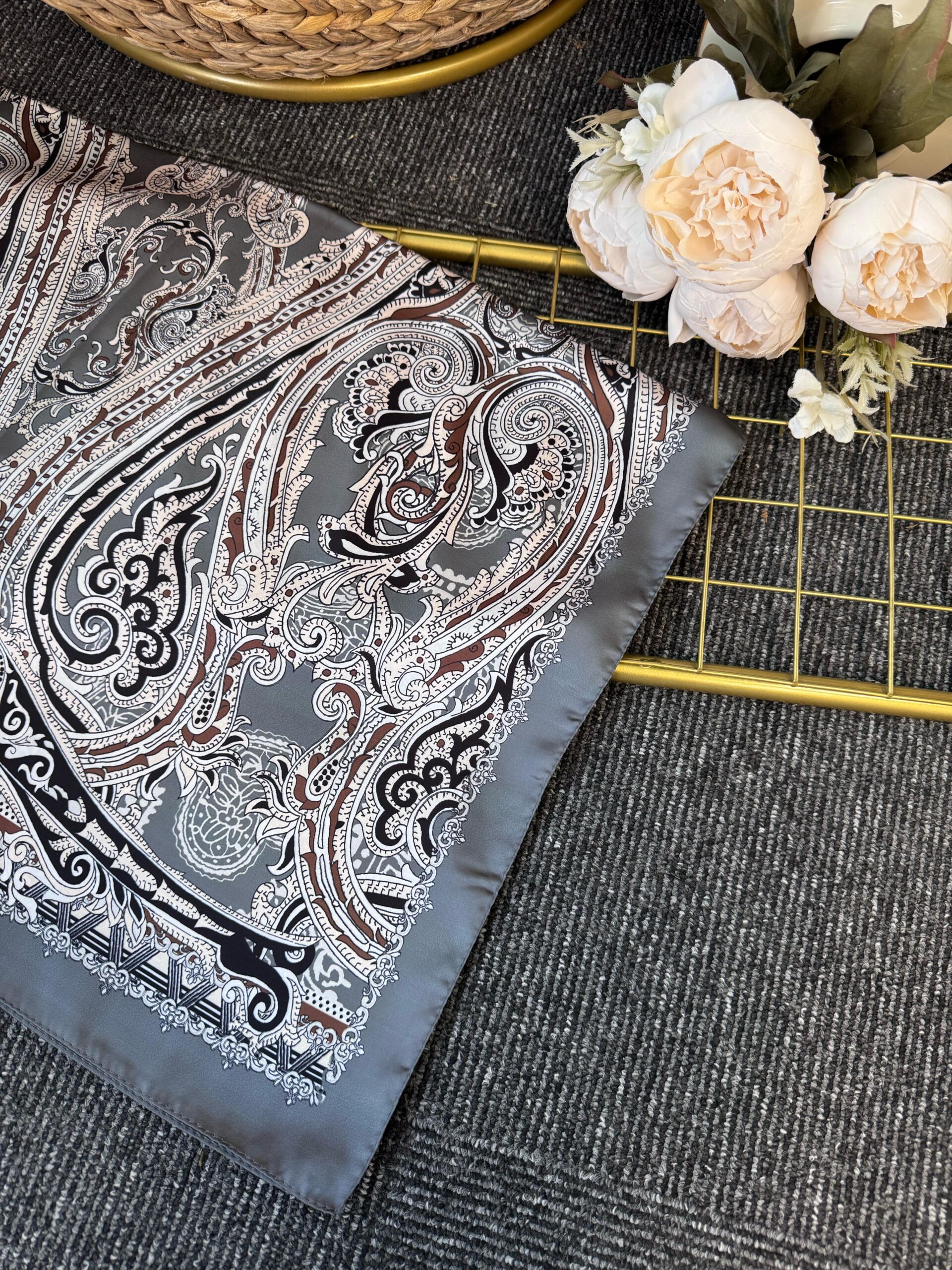 Zamansız Motif Vual İpek Şal-487934-Füme