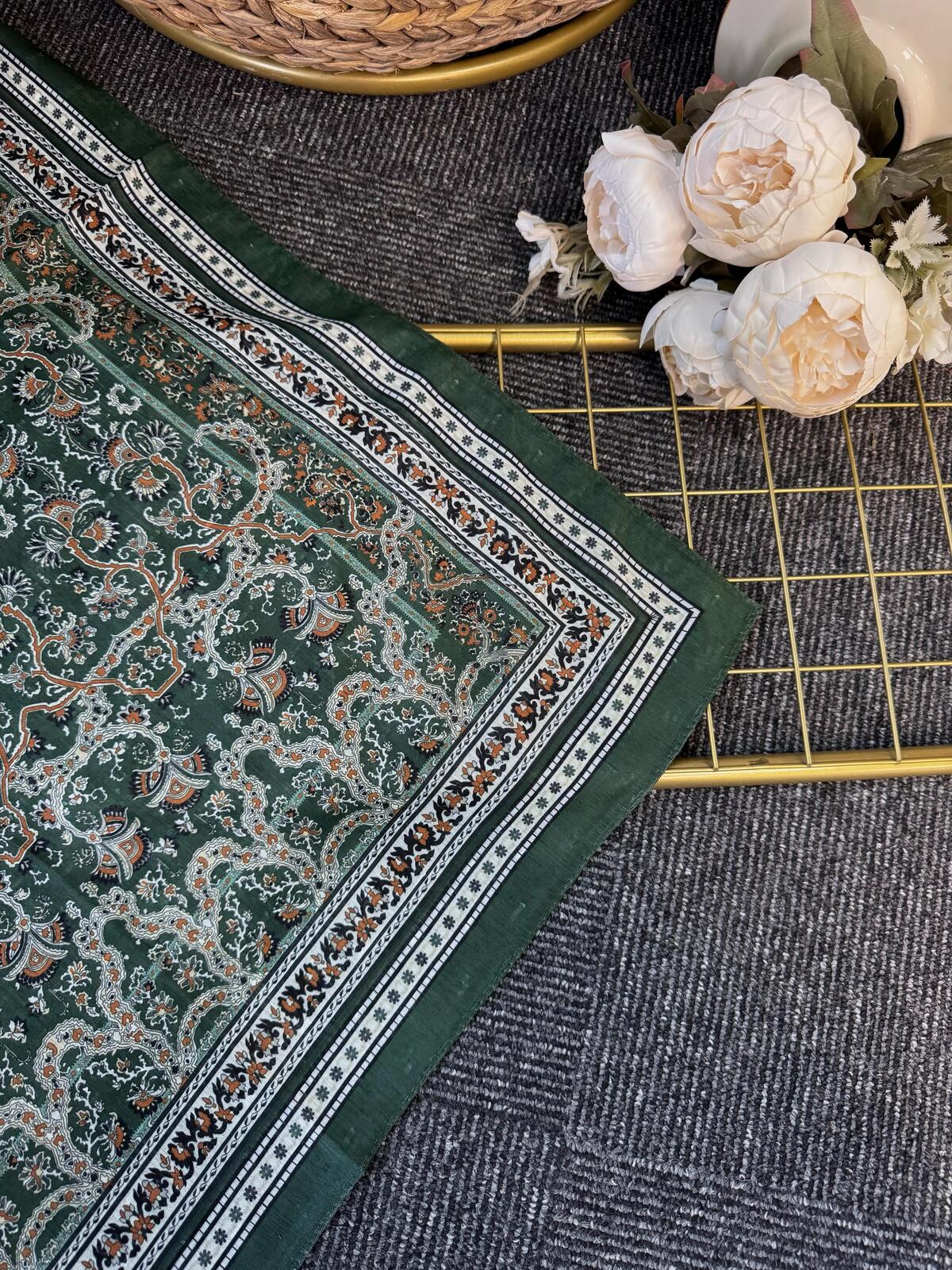 Vintage  Desen Naturel ipek Şal-010203-Zümrüt