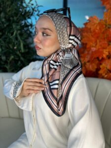 Burberry Vual İpek Eşarp-6203162-Karamel