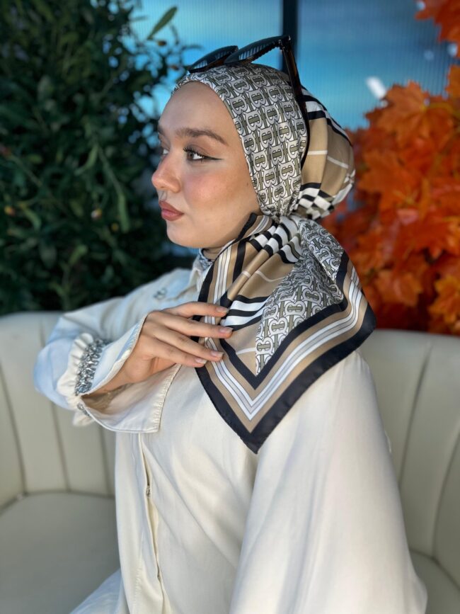 Burberry Vual İpek Eşarp-6203162-Latte