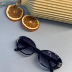 Chanel 5808 Oval Logo Güneş Gözlüğü-  Mor degrade cam