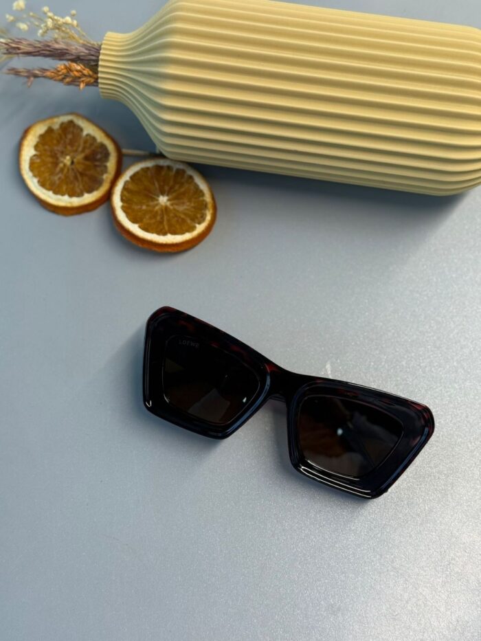 Loewe Anagram Bevelled LW Dikdörtgen Güneş Gözlüğü – Red Havana / Brown Lens