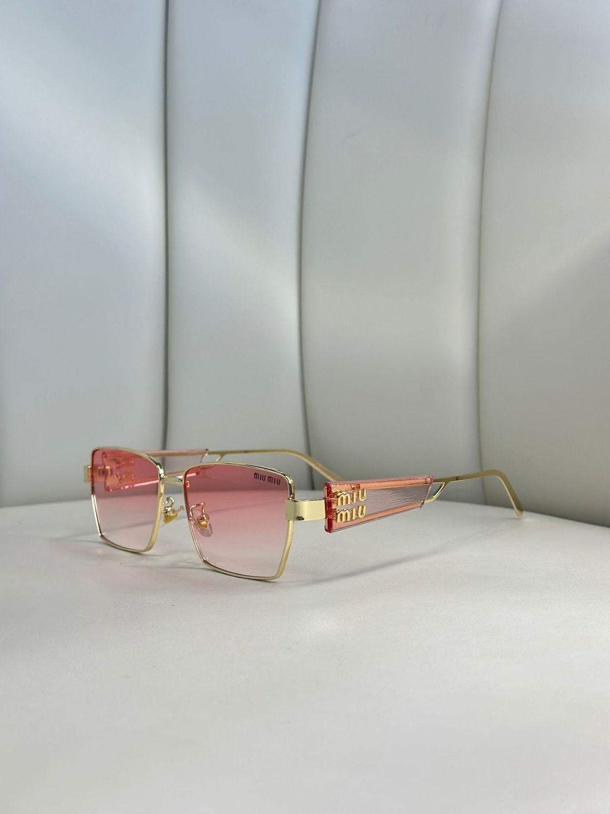 Mıu Mıu Dikdörtgen Tasarım Güneş Gözlüğü -Pembe