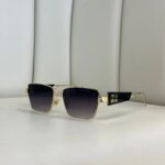 Mıu Mıu Dikdörtgen Tasarım Güneş Gözlüğü - Siyah