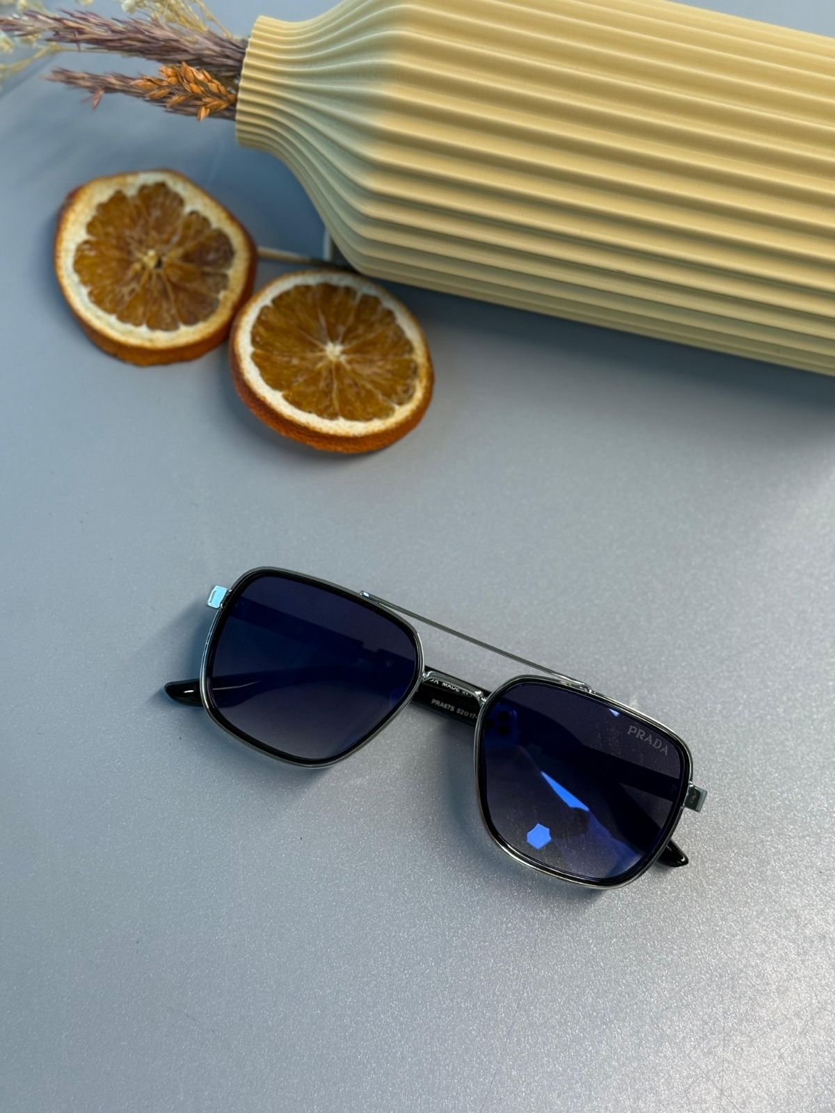 Prada PR 16VS Dikdörtgen Güneş Gözlüğü- Siyah gümüş